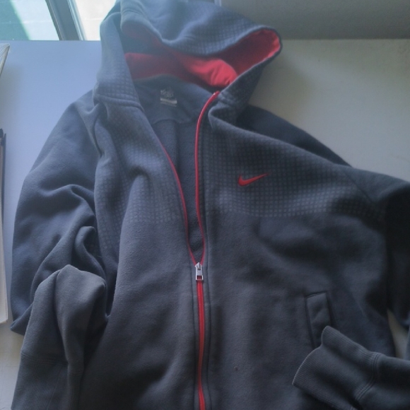 Nike Men's Performance Jacket in Gray and Red - Picture 1 of 5